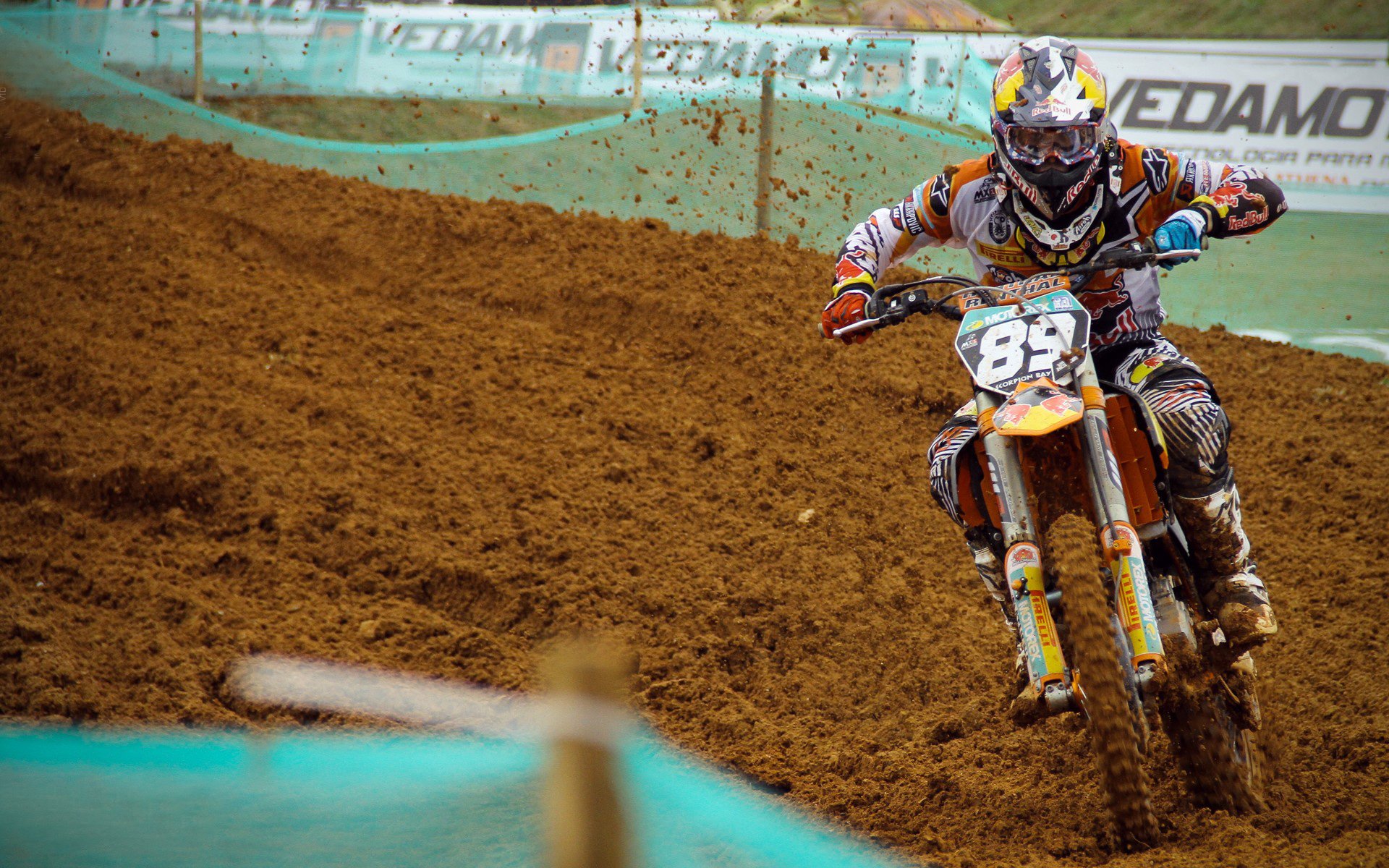 阿什拉夫一锤定音，个人英雄主义与战术纪律的完美融合，雷恩淘汰莱比锡的启示